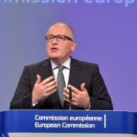 EU warns Poland on rule of law