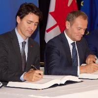 EU signs CETA trade deal with Canada