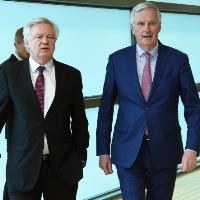 EU, UK agree 'decisive step' towards Brexit