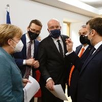 EU summit approves 55 pct emissions reduction goal