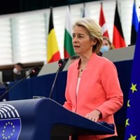 Von der Leyen calls for stronger EU defence cooperation