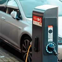 Nearly half EU car imports in 2022 electric & hybrid