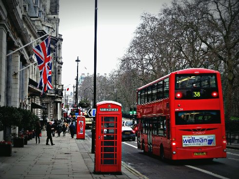 London - Image by paulohabreuf from Pixabay