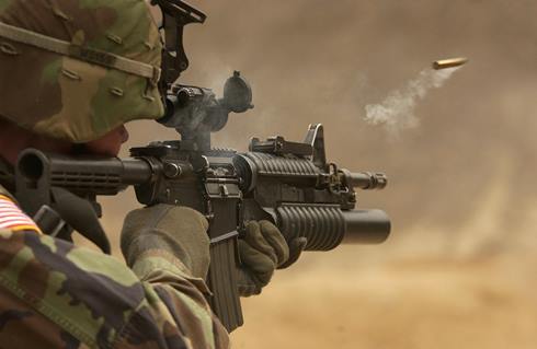 Soldier shooting - Image by WikiImages on Pixabay